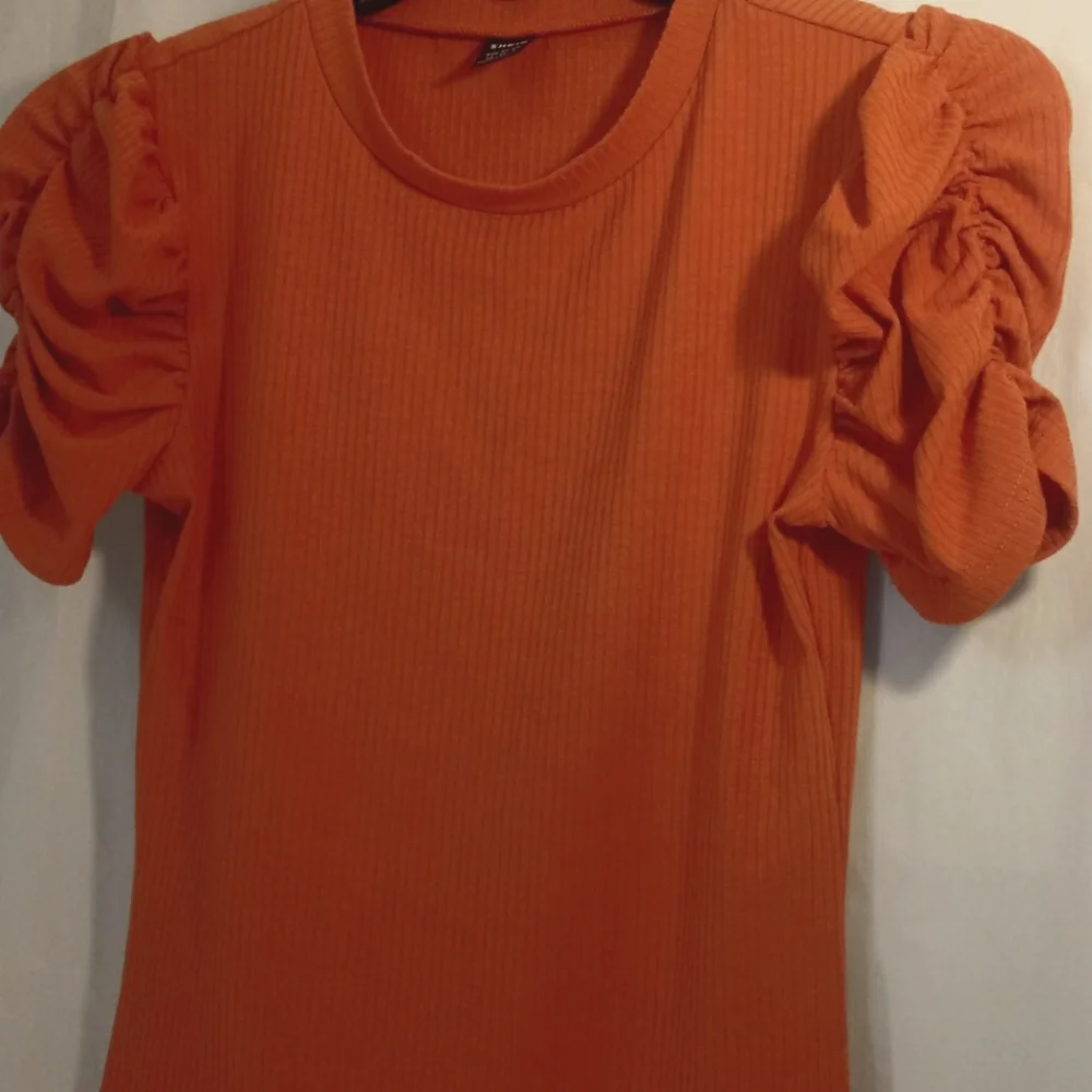 SHEIN TOP - Picture 8 of 8